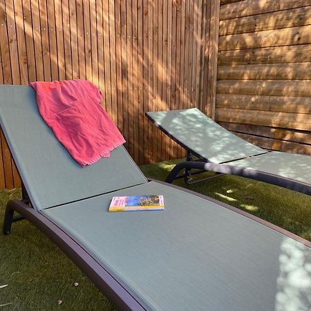 Camping Les Amandiers Castelnau-de-Guers Exterior photo